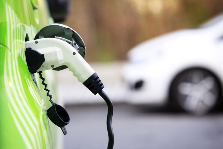 Leia mais sobre o artigo Como funcionam os carros elétricos e quais as suas vantagens?