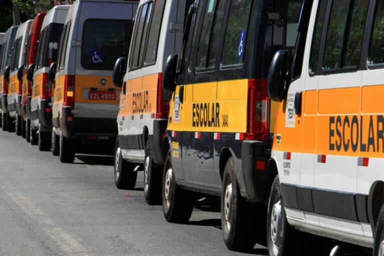 Leia mais sobre o artigo Nova lei isenta cobrança de IPVA de veículos de transporte escolar em São Paulo